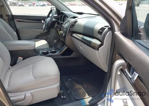 2011 Kia Sorento Lx z USA, uszkodzony, nr VIN 5XYKT3A14BG045822